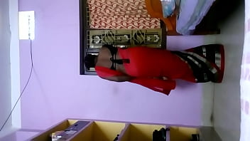 Preview 2 of Rajasthani Aunty Six Video - Deepika bhabhi in red hot saree shaking ass in her home