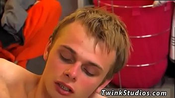 Preview 3 of Hetero Cojiendo A Un Travesti - y. boys gay sex The episode embarks off with Skylar Prince
