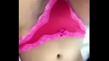 Preview 2 of Wife Thresome Amateur - Mi perra me muestra vagina peluda