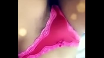 Preview 1 of Wife Thresome Amateur - Mi perra me muestra vagina peluda