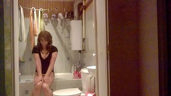 Preview 3 of Indens Sixcom - masturbation tranny home