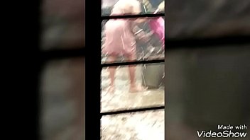 Preview 1 of Reshma Sex Masala Videos - Indian village bhabi bathing 2