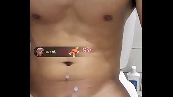 Preview 4 of Xxx Suller - Sục cu trong toilet