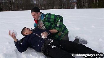 Preview 1 of Xxkvx - A three-way steamy shower after a long day on the slopes