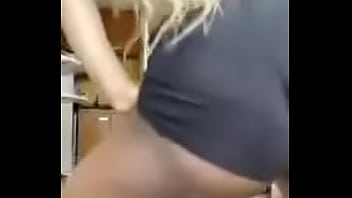 Preview 4 of Ketrina Kef Ka Sexy Video - Morena sarada no funk de shortinho