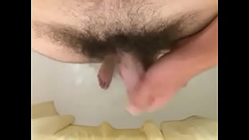 Preview 2 of Salman Kartina Porn Video - Jugando a tocar mi polla
