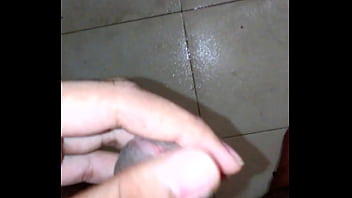 Preview 1 of Have Cmnf - How men pee