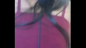 Preview 4 of Blonde Teen Smoke Bong Blowjob - Novinha transando no mato