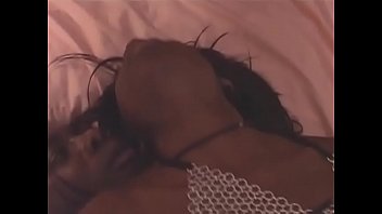 Preview 4 of Banks Ta - Hot ebony babe Malia with wet pussy fucking in bed