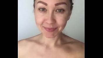 Preview 1 of Beren Saat Hot - Наталия Седова красивая велнес-исполнитель Россия