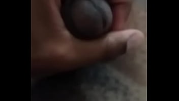 Preview 2 of Mom Handjob Boys - Punheta Matinal