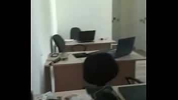 Preview 1 of Mom And Son Romantic Sexy - Học sinh c3 xoạc nhau trong qu&aacute_n tr&agrave_ sữa.