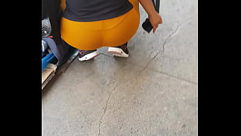 Preview 3 of Ariella Ferera Teacher - Veneca en san juan mercado ciudad