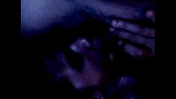 Preview 2 of Ayah Dan Anak - Nat&aacute_lia pagou a d&iacute_vida com sexo oral