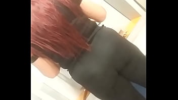 Preview 3 of Spy Real Hidden Cam - culo da gostosa de legging