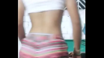 Preview 1 of Mom Fuckd In Ass - Novinho do bund&atilde_o rebolando muito