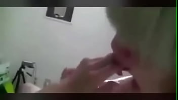 Preview 3 of World Beauty Full Girls Fuck - Chupando dedos y masturbando polla