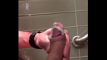 Preview 4 of Noelle Estern - Gozada Gostosa de Um Amigo