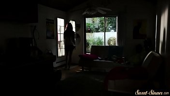 Preview 4 of India Xnnxxxx - Taboo teen doggystyled outdoors