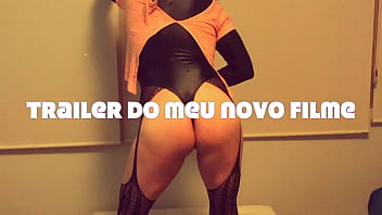 Preview 1 of Free Porn Tlbig - Trailer - Paula CDZinha e o neg&atilde_o do N&uacute_cleo Bandeirante  23 cm de pau