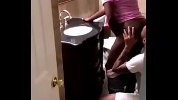 Preview 4 of Adult Breastfeeding Jerman - cuando se ama de verdad se chupa rico