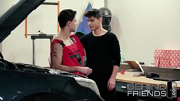 Preview 2 of Www Yxxx Vidao - Ratchet that Straight Socket with Tomas Salek and Bastian Karim