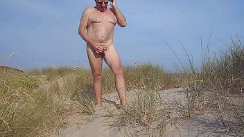 Preview 3 of Hindi Bf Mom And Son Reyl - EXHIBITION DANS LES DUNES