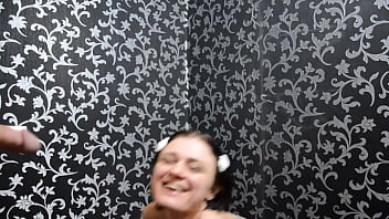 Preview 1 of Chica Vampiro Porn - This bitch really likes sucking cock and takes it deep into her throat