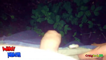 Preview 2 of Xvideo Italia - Wild pinkeln - Hinters Haus und auf eine Treppe