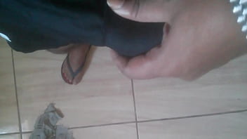 Preview 1 of Xxx Bangka Dash - batendo na vara antes do banho