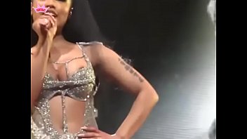 Preview 4 of Mom Cina Hamil - NICKI MINAJ Best Sexiest moments of performance