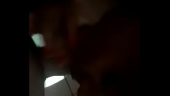 Preview 1 of Tits Public - Pamela Ferrary chupando cacete e bebendo leitinho