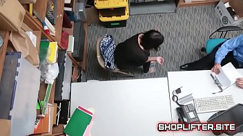 Preview 3 of Gye Xxnx - Shoplifter Mall Sex Featuring Penelope Reed