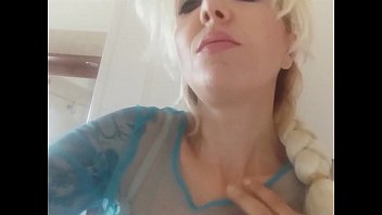 Preview 3 of 18 Tear Old Rape Video - elsa di frozen ha voglia di cazzo