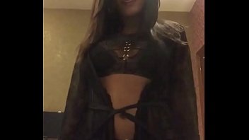 Preview 1 of Full Hd Movie Sexy Download - Renata Molina sexy solo