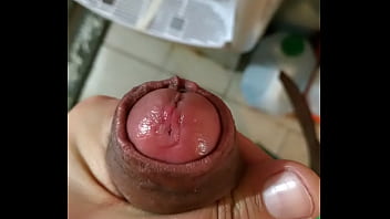 Preview 3 of Tiluguxnxx - Trabajando