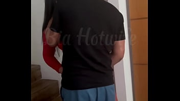 Preview 2 of Female Kinner - Corno chamou o amigo pra arrombar meu cuzinho na nossa cama