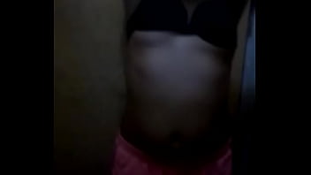 Preview 1 of Pale Emo - Chica desnud&aacute_ndose para mi