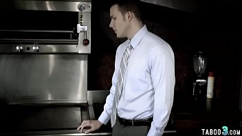 Preview 2 of Sazchna Laparan Scandal - MILF real estate agent tricked into sex by a perv buyer
