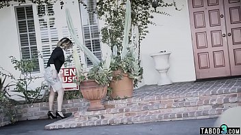 Preview 1 of Sazchna Laparan Scandal - MILF real estate agent tricked into sex by a perv buyer