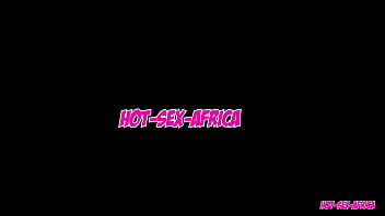 Preview 4 of Girl Drinking And Sleep Sex Rape - Une bite africaine pouces pilonn&eacute_e et &eacute_jacul&eacute_e sur ma chatte blonde