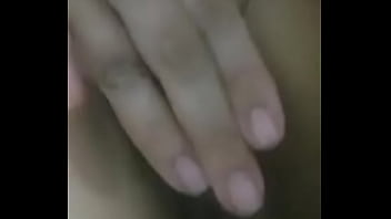 Preview 3 of Nice Dirls - Minha esposa tocando