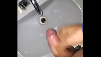 Preview 1 of Aktris Fuck - Masturbacao com uma gozada gostosa