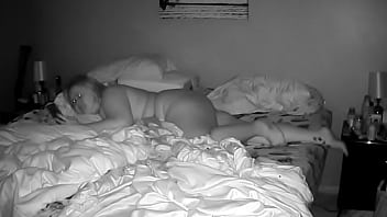Preview 4 of Senek - Playtime with my cam.