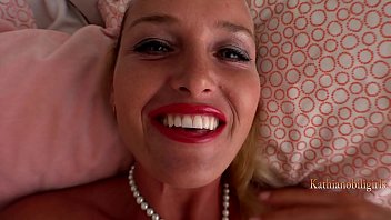 Preview 4 of Desi Girl Period Mc 3gp Video - HOT MILF and KINKY masturbation with YOU,  xvideos fans!