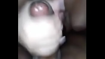 Preview 4 of Deshe Urine - Minha esposa tocou uma punheta e me falou dos ex dela