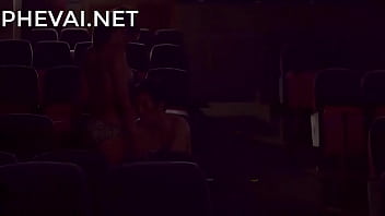 Preview 3 of Hindi Girls Hidden Cam - Chơi g&aacute_i vừa b&oacute_p vếu vừa chịch full : http://phevai.net/choigai