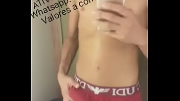 Preview 1 of Short Video Mp3 - Novinho dotado da pica grossa de 20 CM Grossa e cabe&ccedil_uda