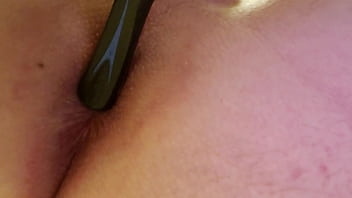 Preview 4 of Office Assistant Fuck Video - Fuxk myself with a handle of razor for the 1st time