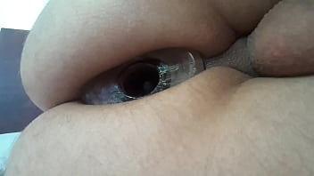 Preview 3 of Film 60s - Playing with an anal tunnel plug and vibrator egg